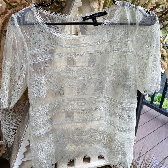 NWOT White House Black Market LACE OVERLAY TOP S - Picture 5 of 7